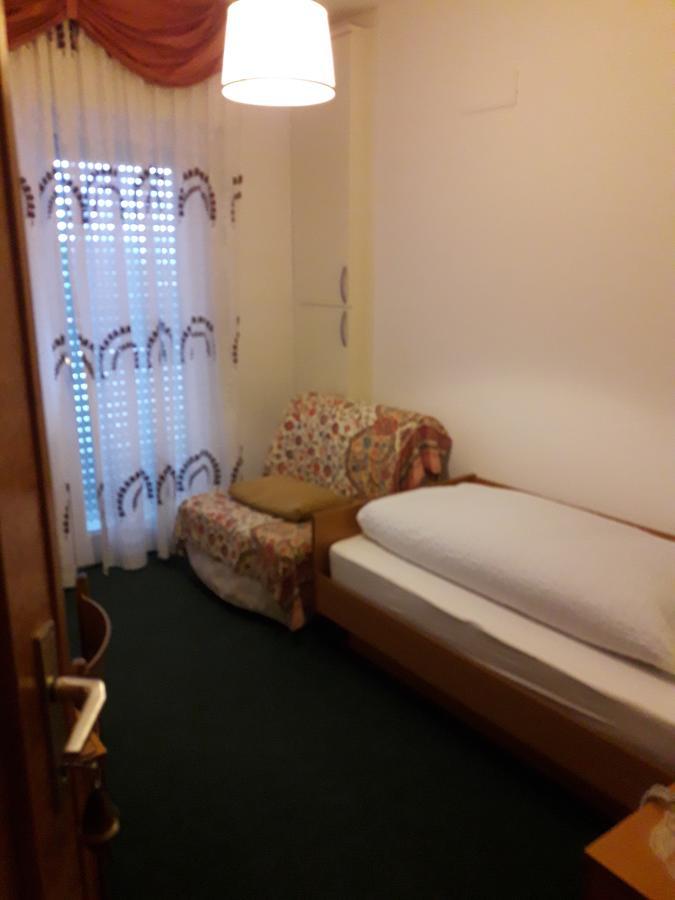 Hotel Lux Merano Exteriör bild