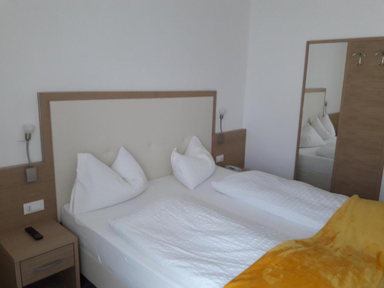 Hotel Lux Merano Exteriör bild